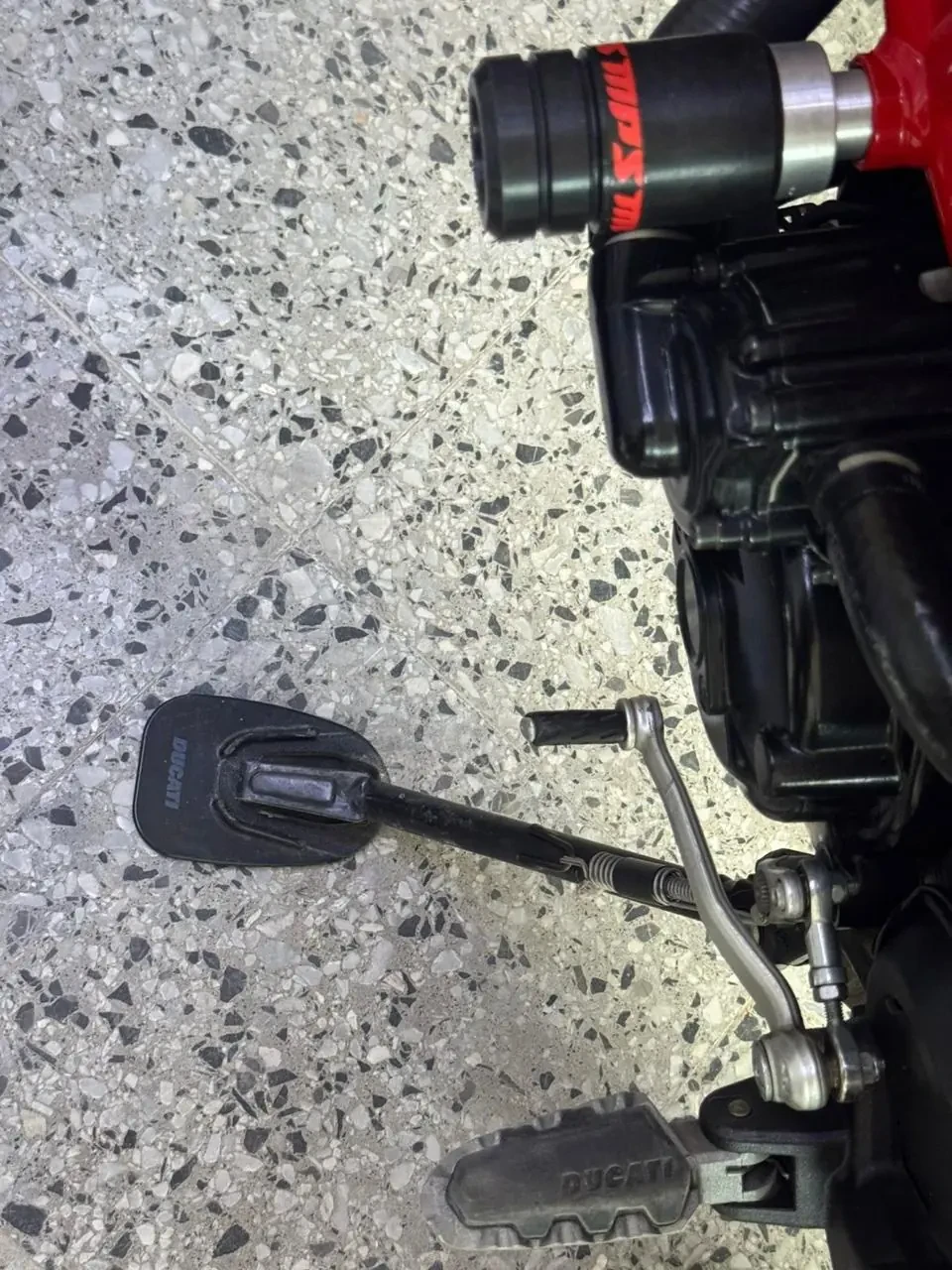 Ducati Hypermotard SP Special 821 - Vista 10