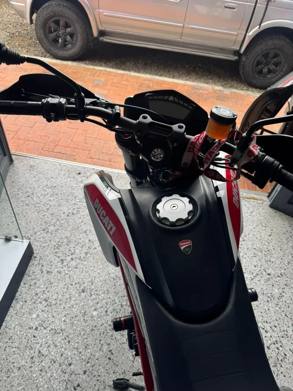 Ducati Hypermotard SP Special 821